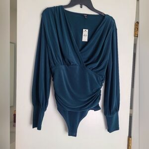 NWT green Express body suit size M